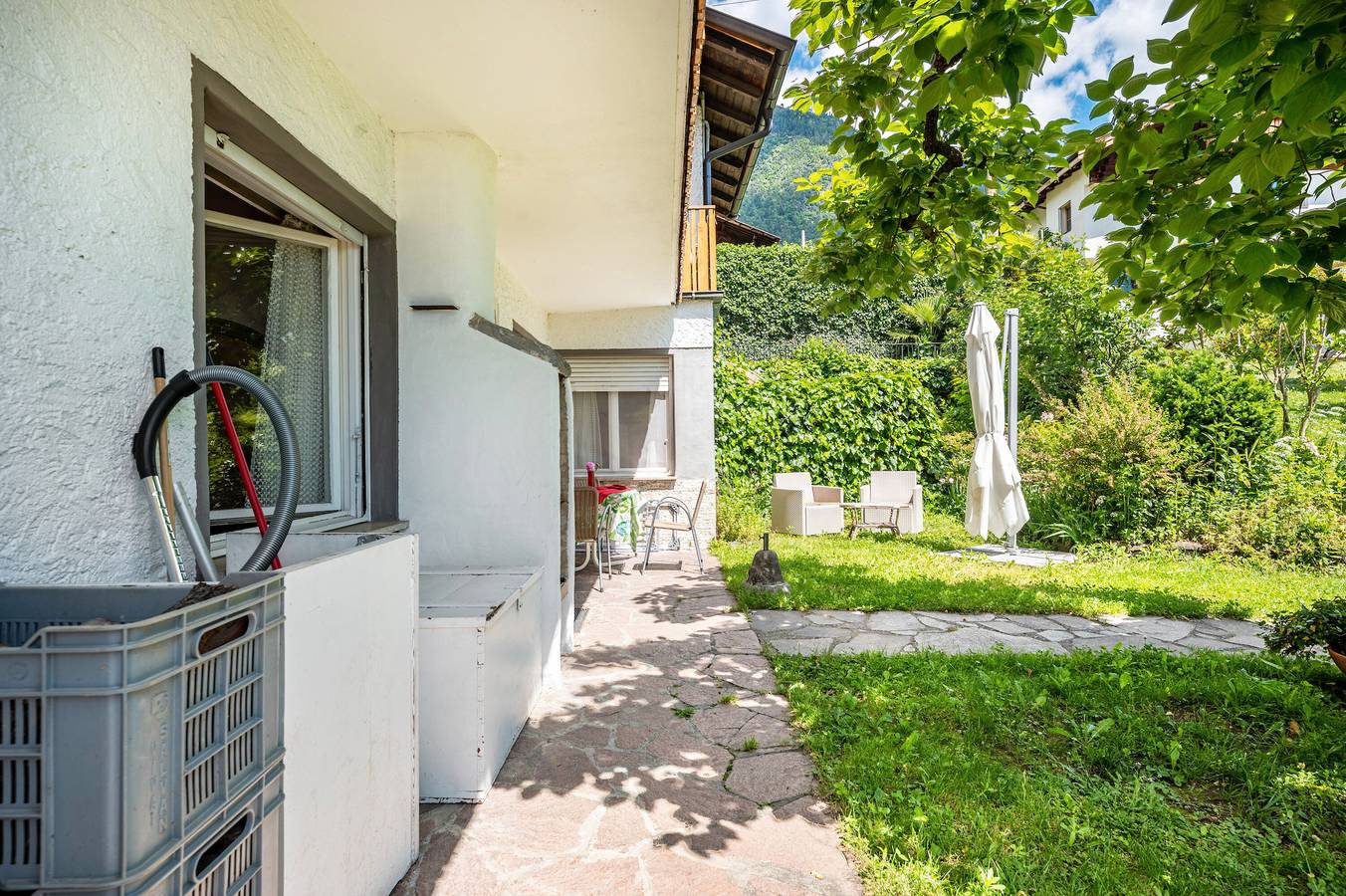 Ganze Wohnung, Ferienwohnung 'Weinberg 2' mit Bergblick, Gemeinschaftspool und Wi-Fi in Algund, Texelgruppe