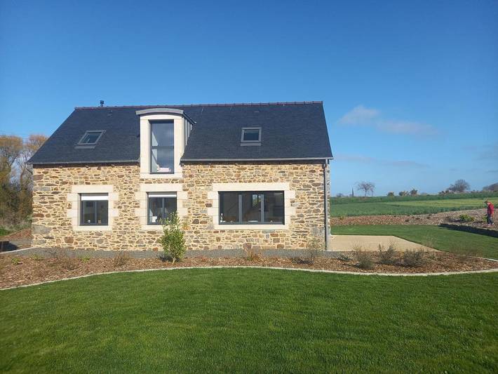 Location de vacances pour 6 personnes, avec vue et jardin à Pleumeur-Gautier - 3