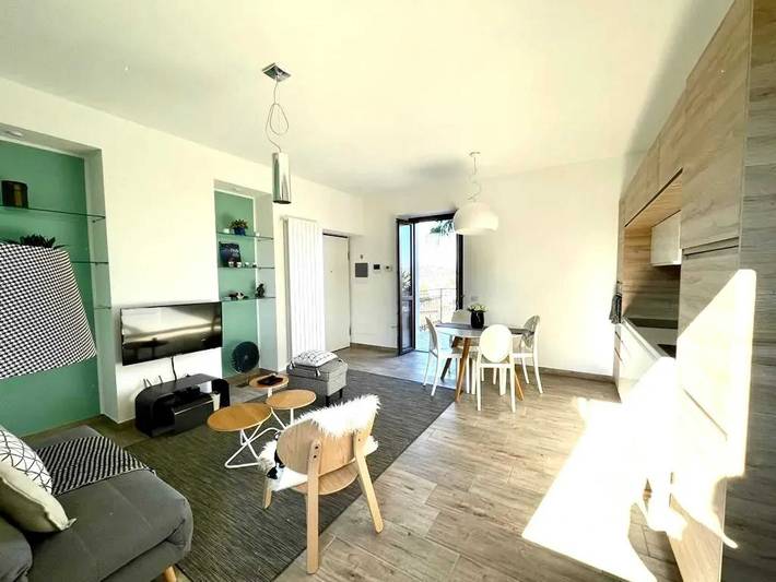 Appartement entier, Appartement avec vue sur le lac à Arona in Arona (Lago Maggiore), Commune de Arona