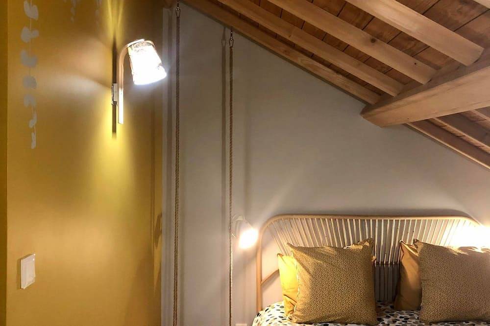 Gite Neuf 14 couchages top tendance en pleine nature en Haute Loire in Lapte, Haute-Loire