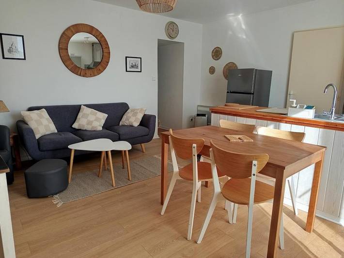 Location de vacances pour 5 personnes, avec jardin et vue à Faleyras