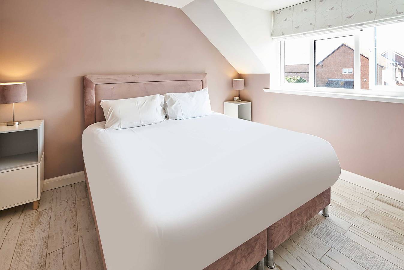 Host & Stay | Knights Manor Way in Dartford, Kent
