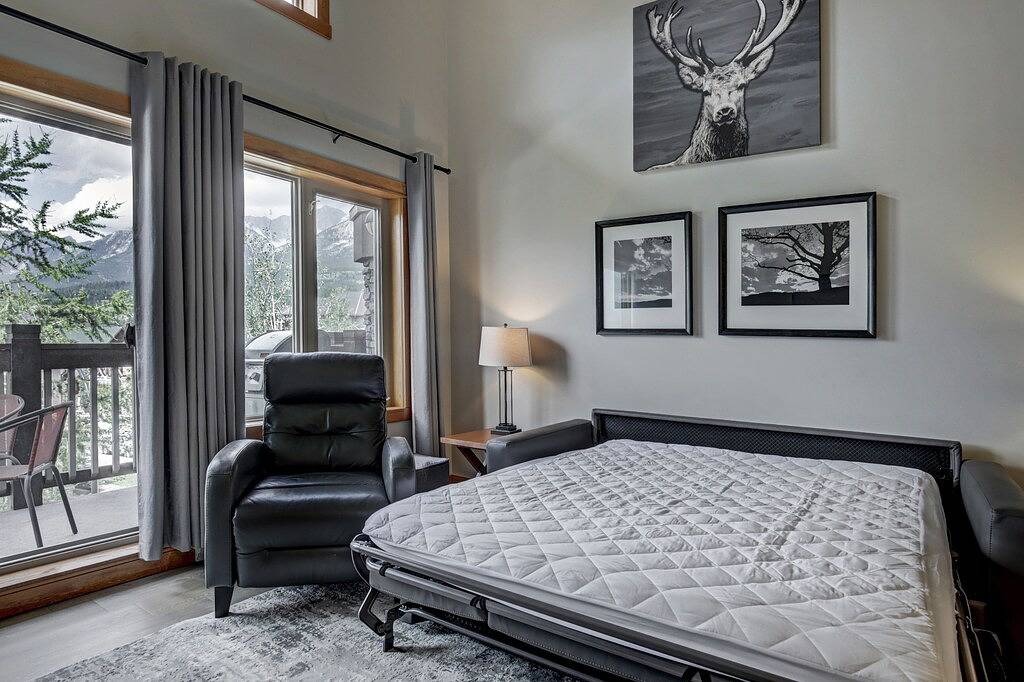 Ganze Wohnung, Geräumiger Familienurlaub - Blick auf die Berge, kurzer Fußweg zum Main-St. in Canmore, Banff-Nationalpark