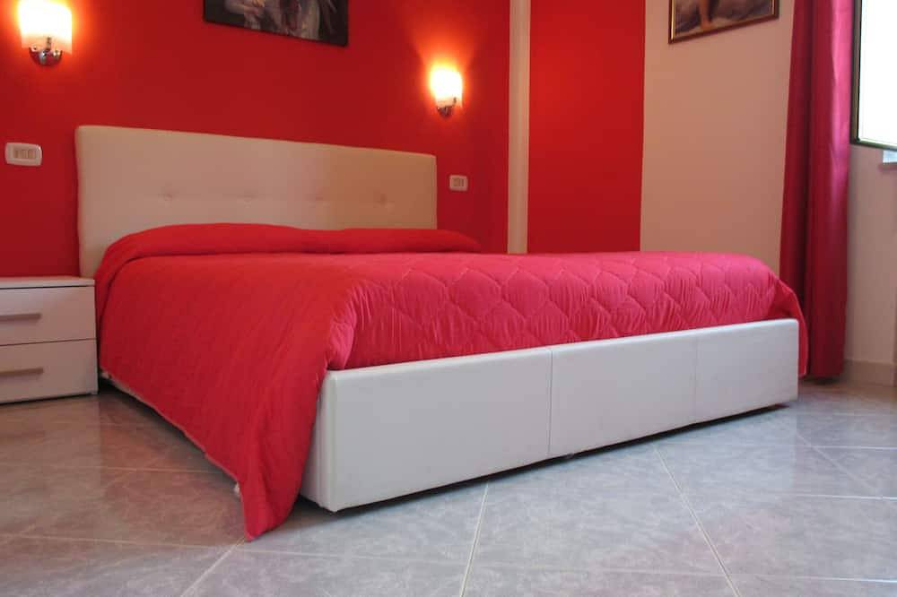 Entire apartment, Palinuro home 'Donna Antonia' in Centola, Cilento