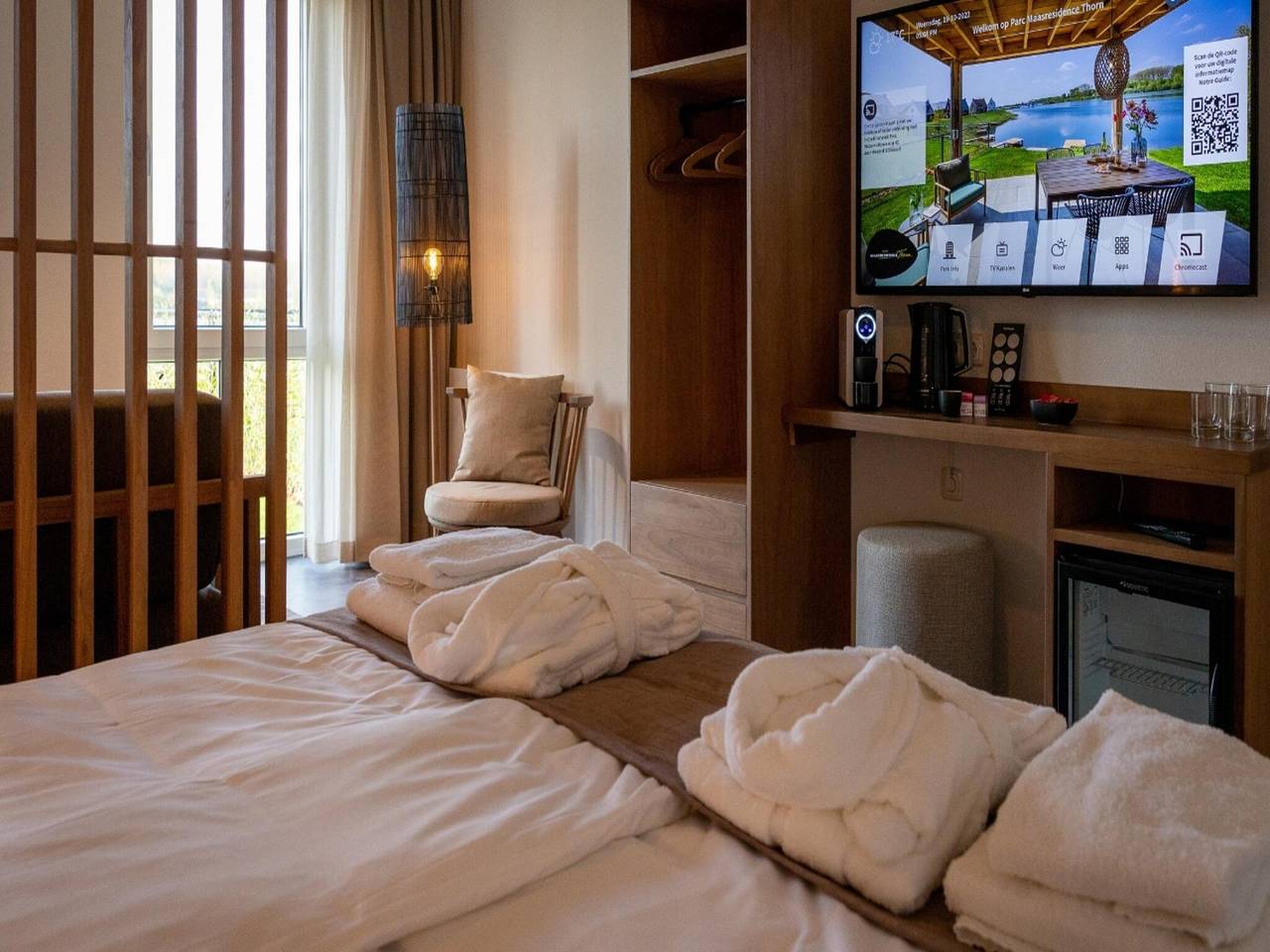 Geheel appartement, Hotelkamer met uitzicht op het meer, 2p in Thorn in Thorn, Limburg
