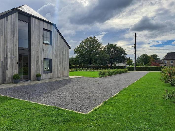 Location de vacances pour 6 personnes, avec jardin à Chimay