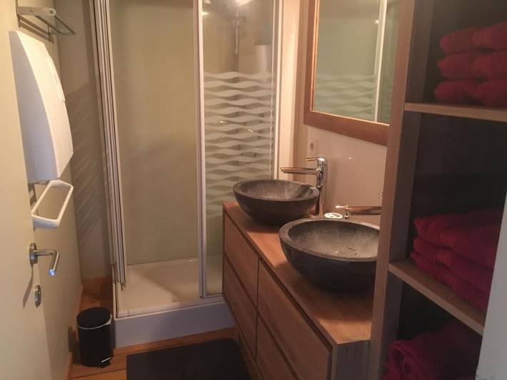 Parc de vacances pour 4 personnes, avec vue ainsi que jardin et piscine à Couleuvre - 3