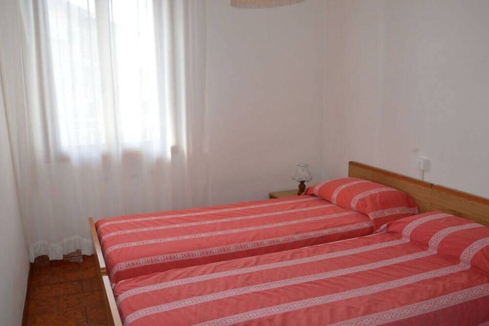 Apartamento entero, Amplio apartamento cerca de la playa in Caorle, Provincia de Venezia