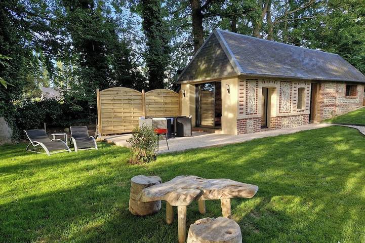 Gîte pour 2 personnes, avec terrasse et jardin à Saint-Eustache-la-Forêt