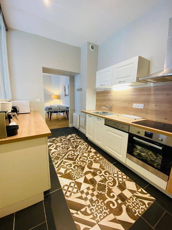 Appartement entier, Le Gîte Du Parc avec parking vieux port et plage au calme in La Rochelle, Région de La Rochelle