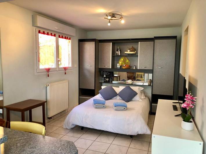 Gîte pour 2 personnes, avec Jardin à Luc-la-Primaube - 3