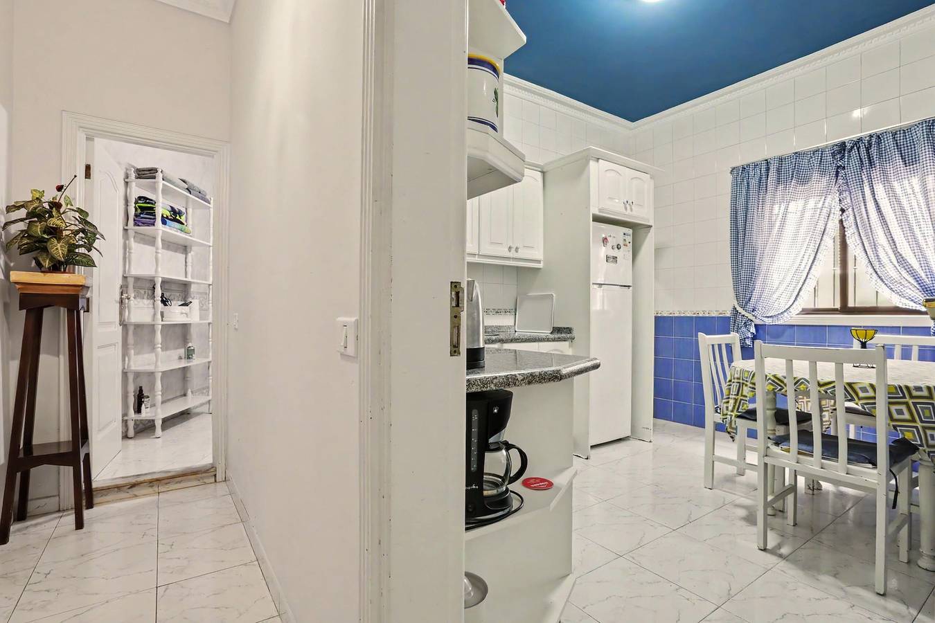 Entire apartment, Totally renovated holiday accommodation "Los Cristianos 2-bed beach property"  in Los Cristianos, Arona