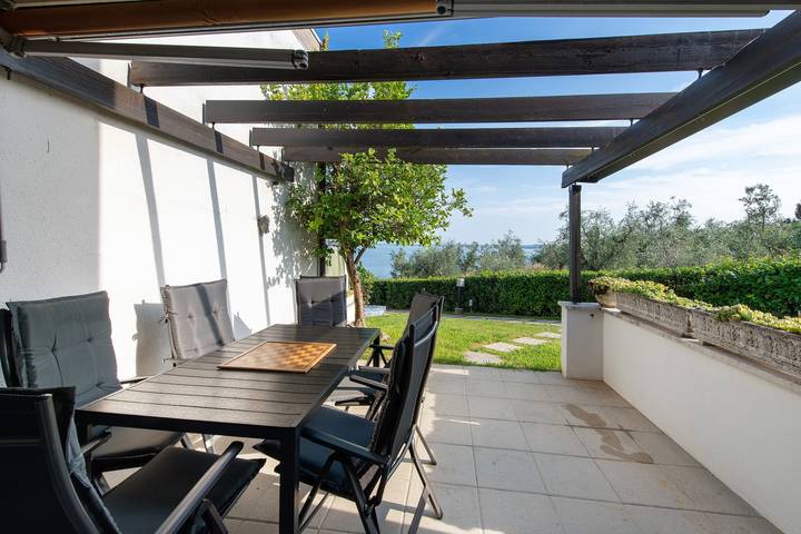 Ferienhaus für 4 Personen, mit Balkon und Garten sowie Seeblick in Moniga del Garda - 2