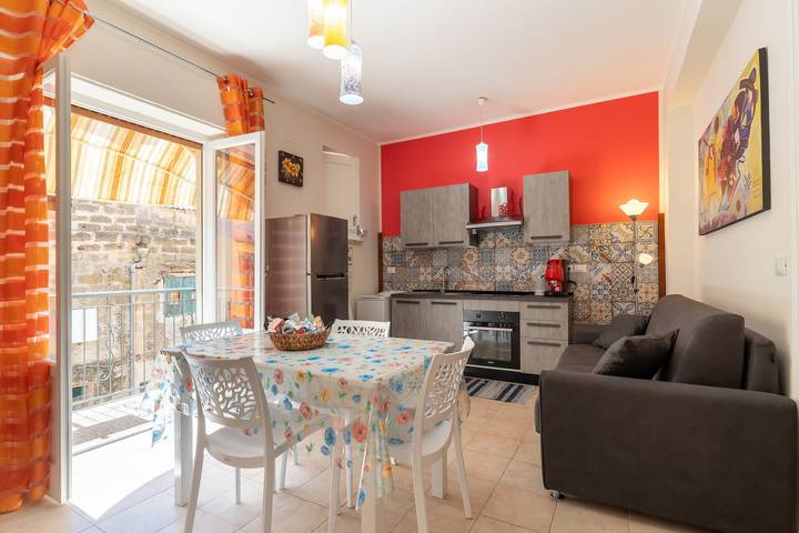 Casa vacanza per 5 persone, con Balcone a Porticello