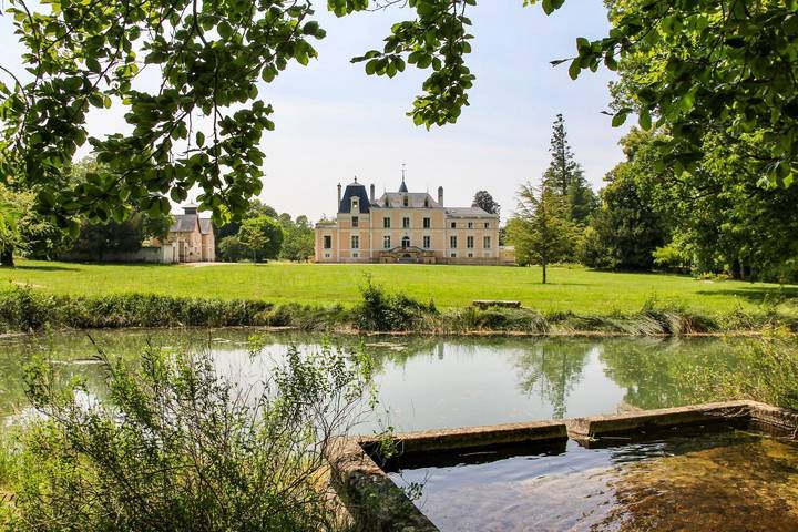 Château pour 16 personnes, avec jardin et terrasse en Indre-et-Loire - 2