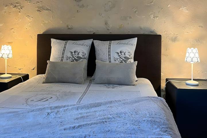 Location de vacances pour 7 personnes, avec piscine et jardin à Saint-Caprais-de-Bordeaux - 3