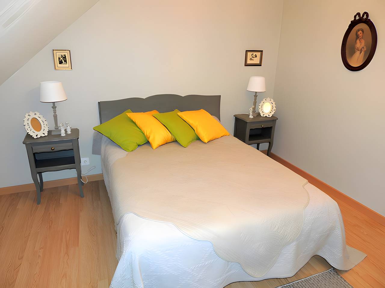 Habitaciones de huéspedes 'Myosotis 3p' con jardín común y Wi-Fi in Saint-Aignan, Región de Romorantin-Lanthenay