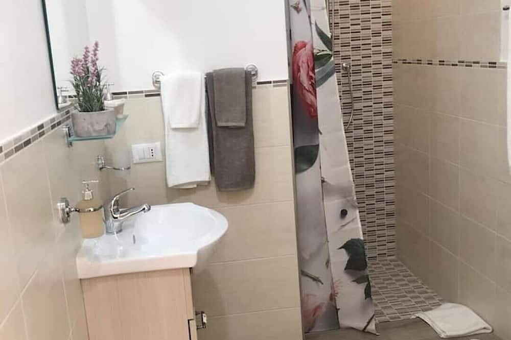 Apartamento entero, Swimming pool, kitesurfing. adjacent accommodations  in Marsala, Provincia de Trapani