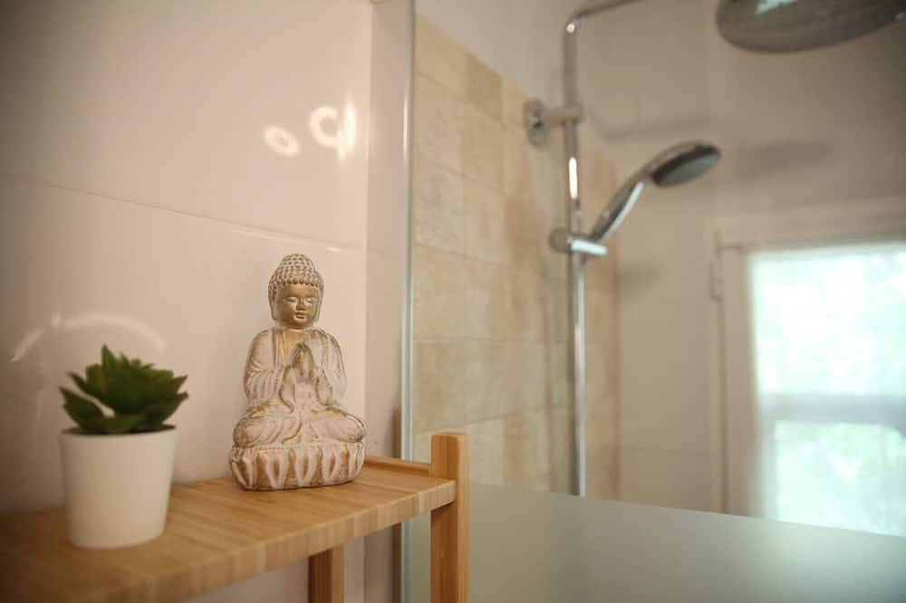 Apartment with pool in the Camargue - family time in a great complex in Saint-Laurent-d'Aigouze, Côte d'Améthyste