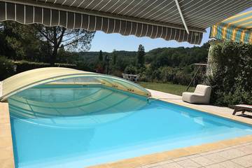 Chambre d’hôte pour 14 personnes à Montaigu-de-Quercy