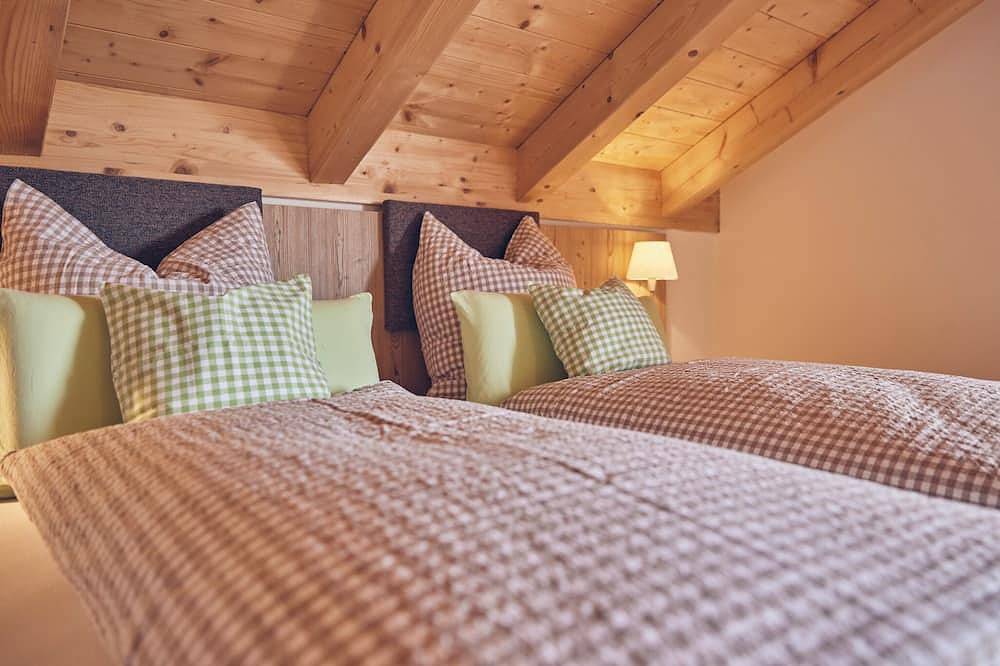Ganze Wohnung, Ferienwohnung Kastanie, 91 qm, zwei Schlafzimmer und Balkon in Bad Aibling, Landkreis Rosenheim