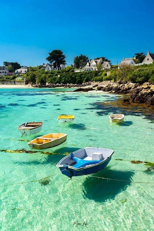 Location de vacances pour 2 personnes, avec Terrasse ainsi que Jardin et Vue à Trégourez