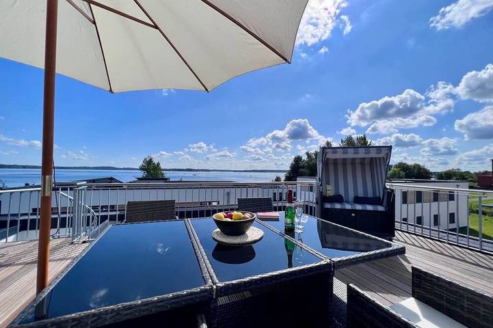 Ferienwohnung für 6 Personen, mit Balkon in Schwerin