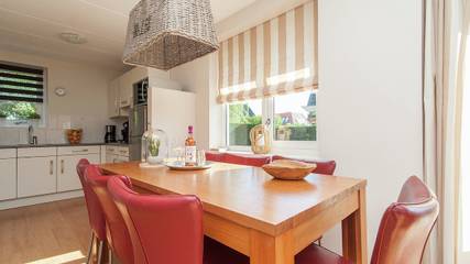 Bungalow für 7 Personen in Noordwijk, Niederländische Nordsee, Bild 2