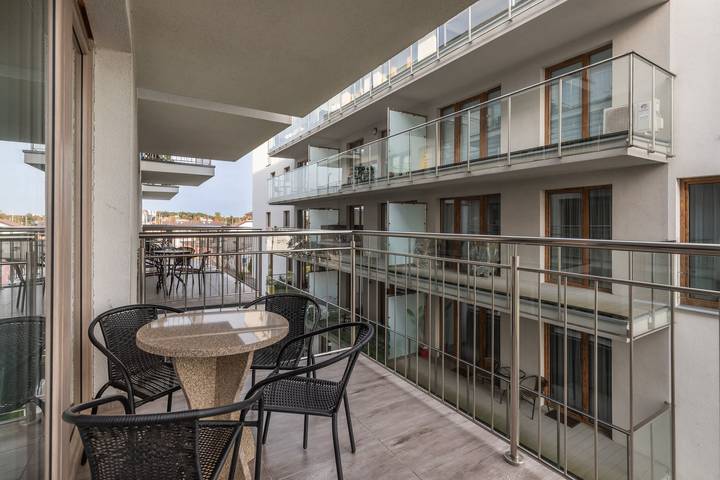 Appartement entier, Apartment with Bedroom and Balcony | 1.5 km to the Beach in Kołobrzeg, Baltic Sea Pomerania