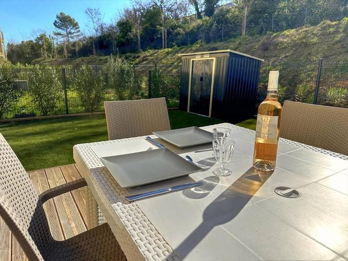 Appartement de vacances pour 4 personnes, avec jacuzzi et terrasse, animaux acceptés à Brignoles