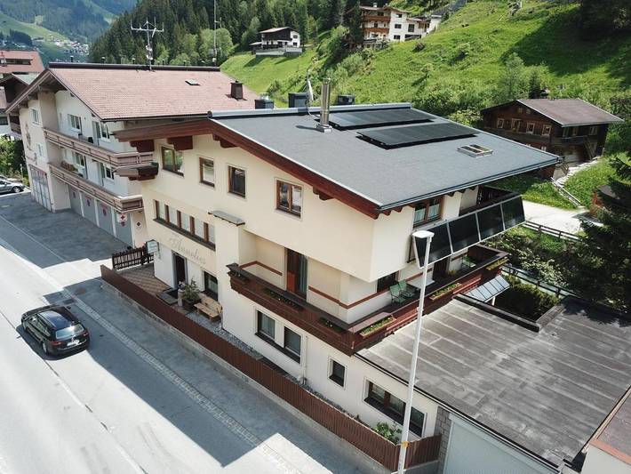 Vakantiewoning voor 4 personen, met Balkon en Uitzicht in Lanersbach