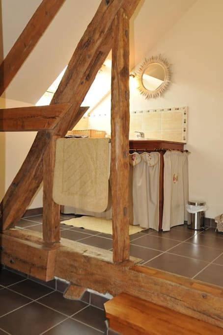 Two-Bedroom House in Saint-Prest, Région de Chartres