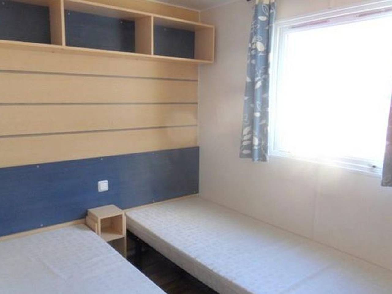 Mobilheim mit Terrasse in Mialet - 6 Personen in Mialet, Cevennen