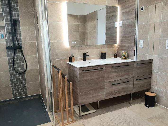 Location de vacances pour 12 personnes, avec piscine et jardin dans Morta - 4