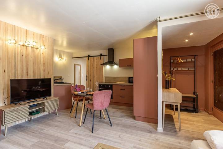 Gîte pour 2 personnes, avec jardin à Ugine - 4