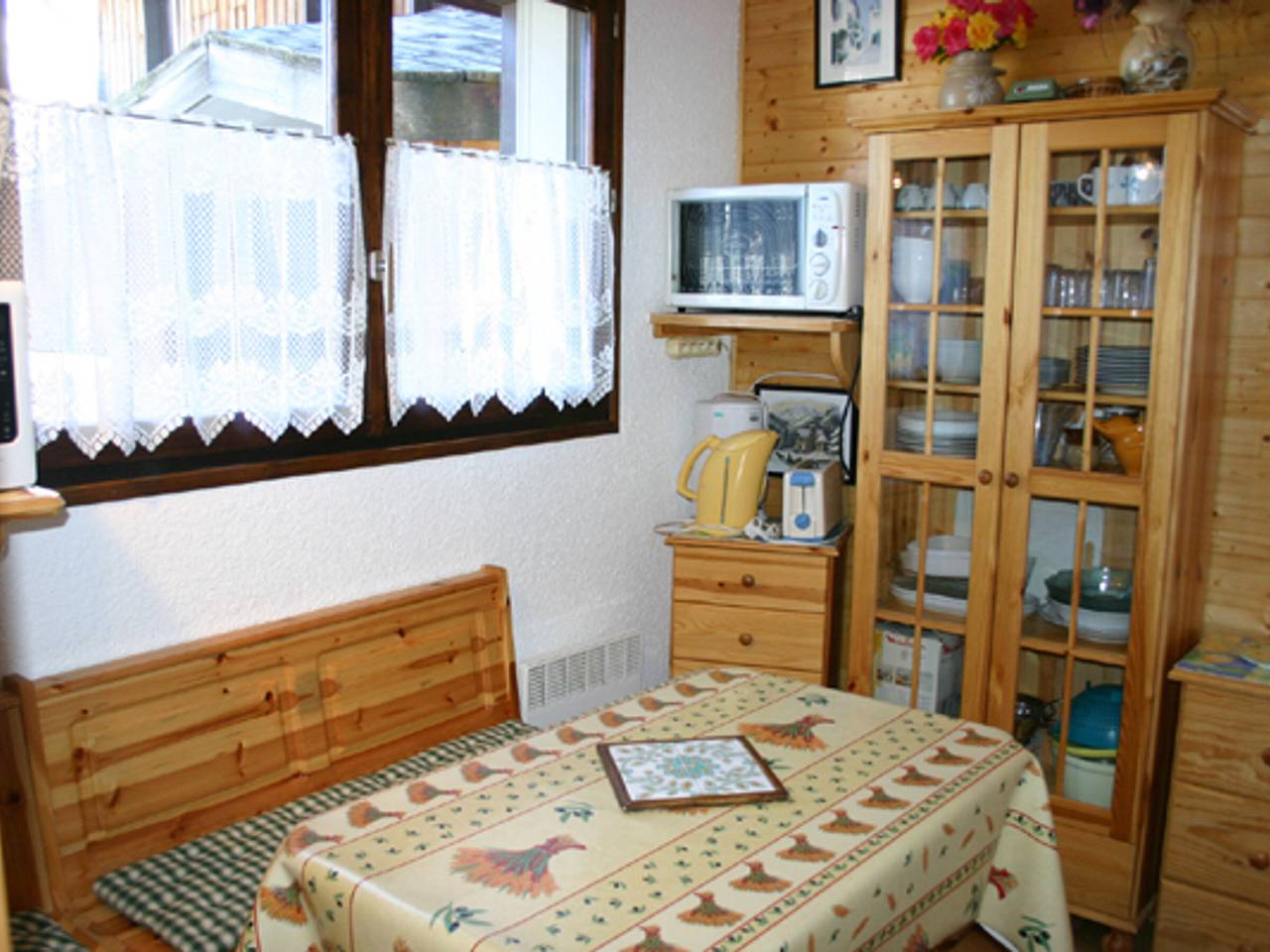 Studio entier, Studio cosy centre Praz de Lys, 100m des pistes in Le Praz de Lys, Taninges