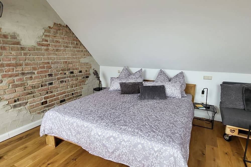 Ferienloft Ottos Werkstatt mit Saunafass & Garten in Dannenfels, Pfälzer Bergland