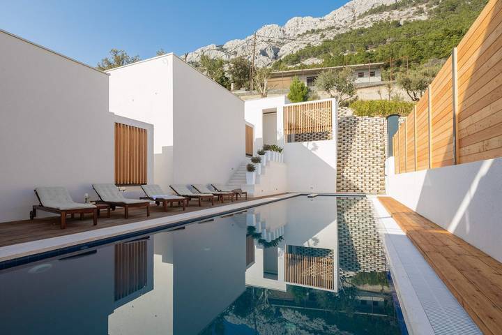 Villa für 10 Personen, mit Pool und Sauna sowie Meerblick und Garten in Split-Dalmatien - 4