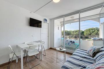 Holiday Rental for 4 People in Gruissan (Ville), Gruissan, Photo 2