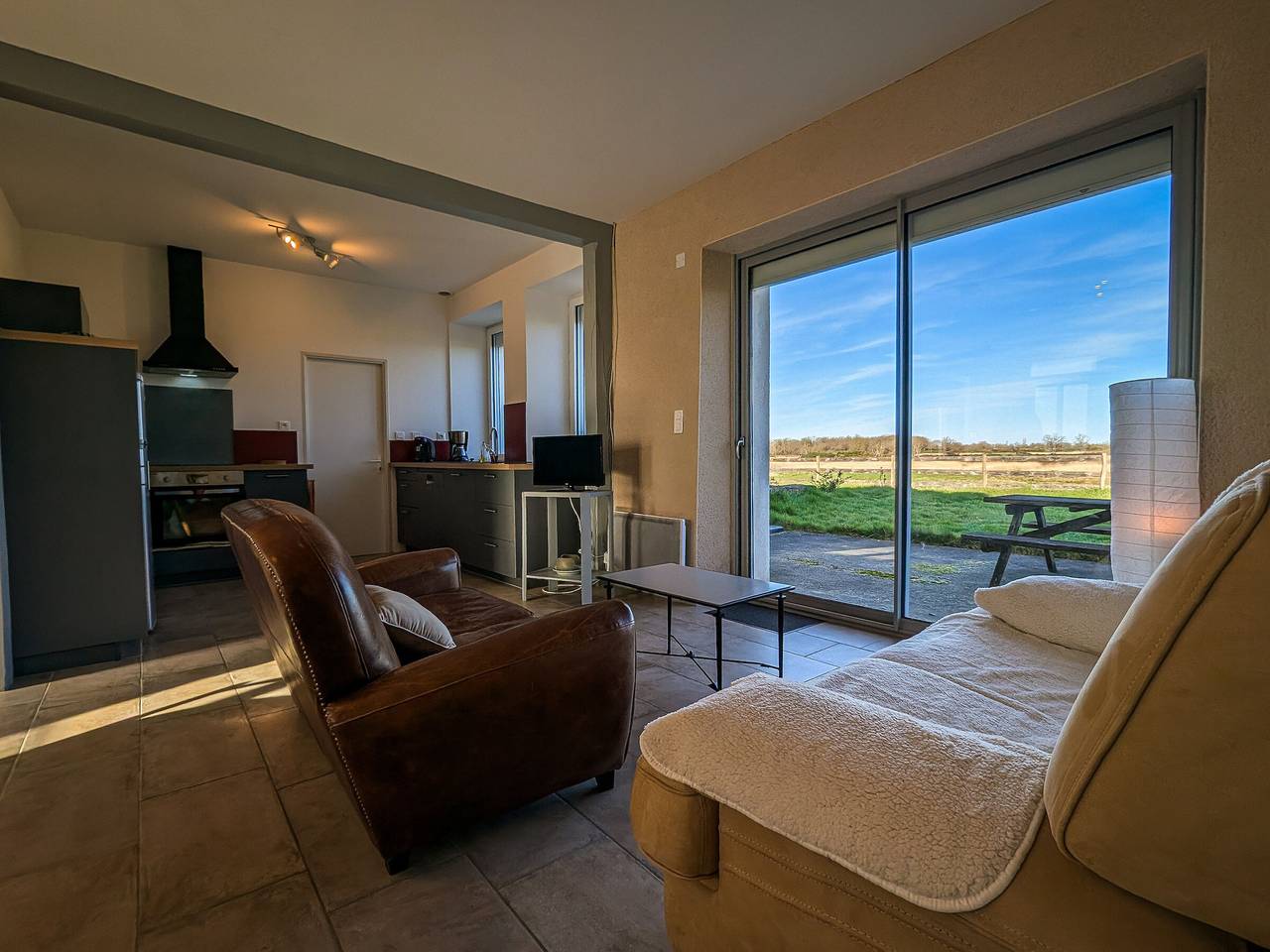 Ferienhaus in Brenne mit Terrasse und Privatgarage in Migné, Le Blanc und Umgebung
