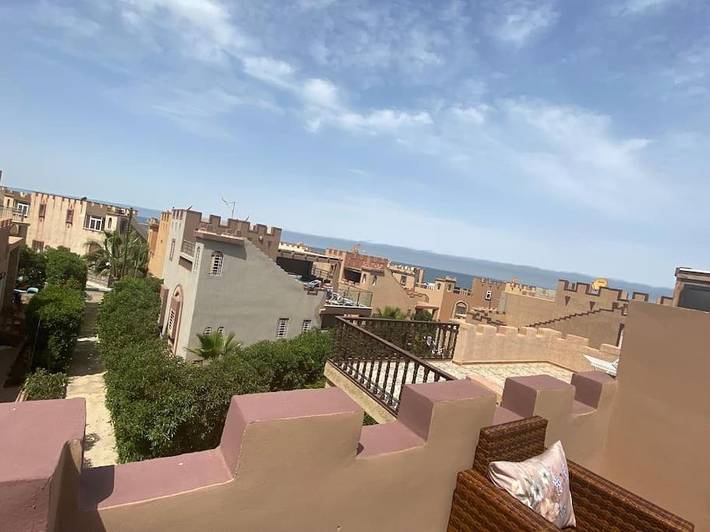 Gîte pour 4 personnes, avec vue et terrasse dans Tnine Aglou