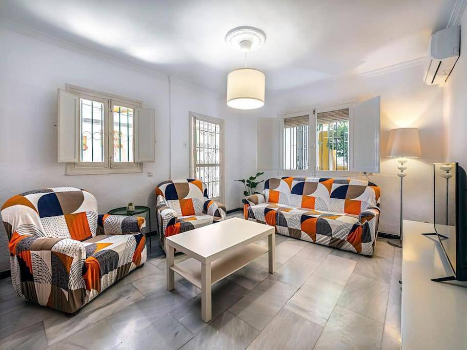 Casa Limonero con parking gratis junto a centro histórico in Zaidín - Vergeles, Granada