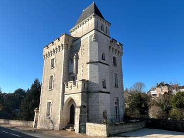 Location de vacances pour 12 personnes, avec jardin et vue, animaux acceptés à Nontron
