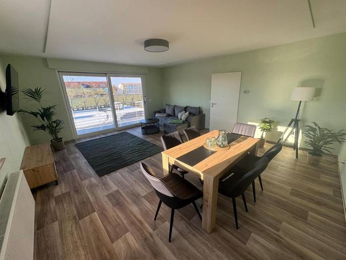 Ferienwohnung für 6 Personen, mit Balkon und Ausblick in Drei Gleichen
