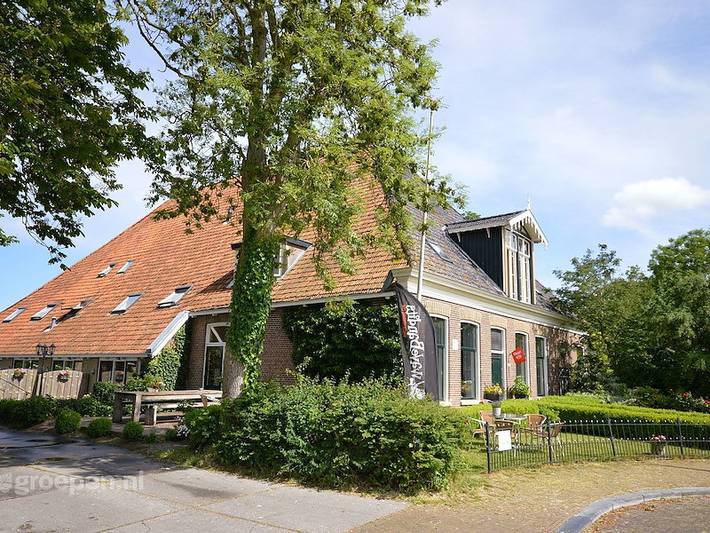 Ferienhaus für 30 Personen, mit Balkon/Terrasse und Terrasse in Workum