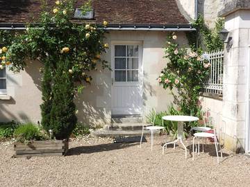 Chambre d’hôte pour 4 personnes, avec jardin à Crouzilles