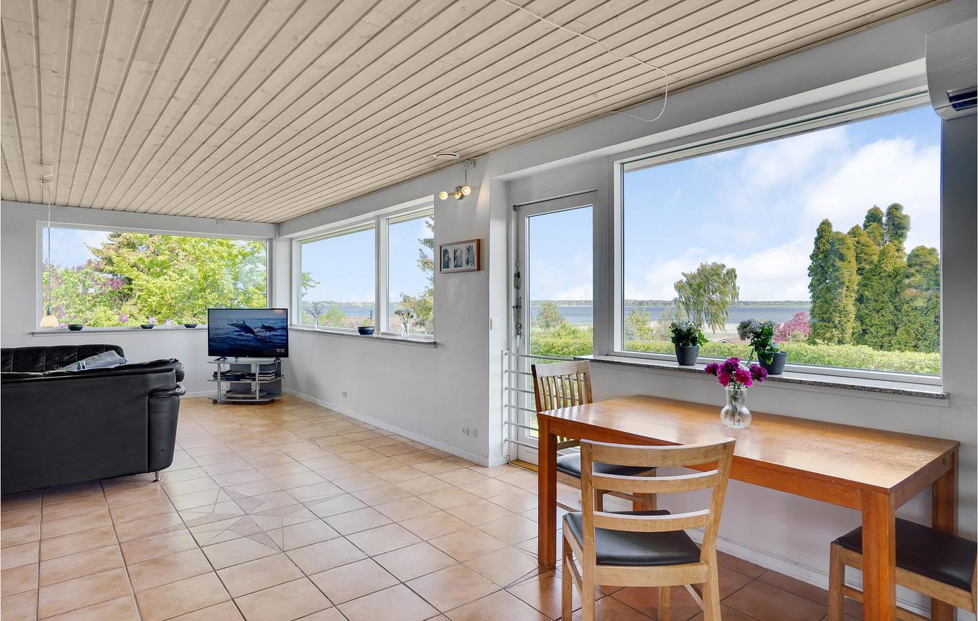 Ferienhaus für 15 Personen mit Terrasse in Frederikssund, Frederikssund und Umgebung