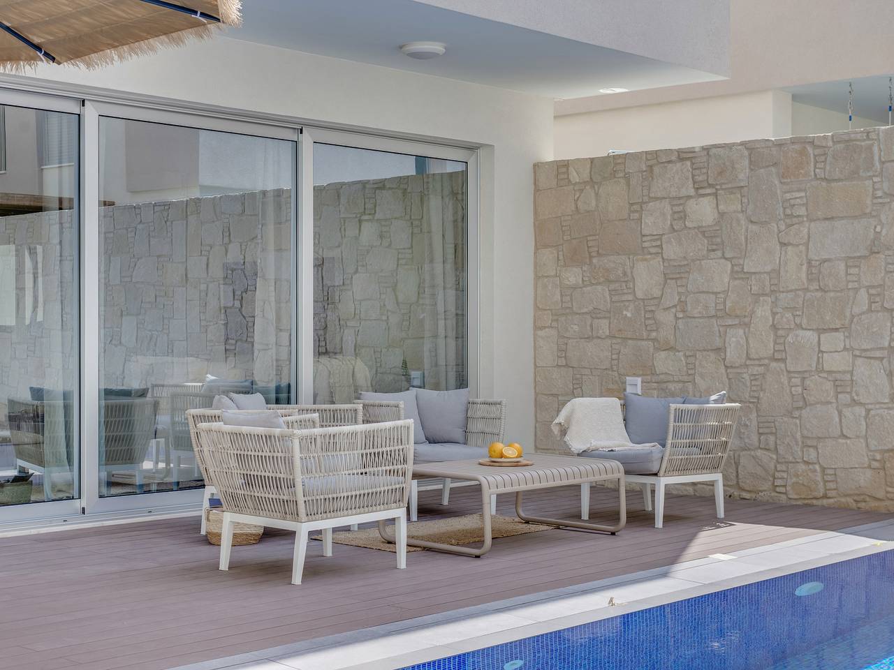 Sanders Mythical Blue - Nice 4 bdr Villa with pool in Kapari, South Cyprus
