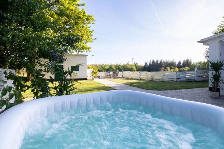Ferienhaus für 6 Personen, mit Whirlpool und Terrasse sowie Garten und Sauna in Braderup - 4