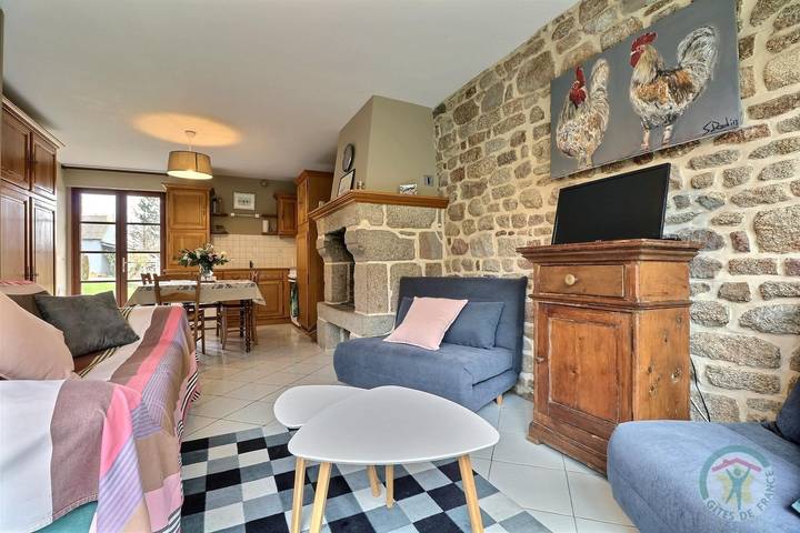 Gîte pour 4 personnes, avec terrasse ainsi que piscine et jardin, animaux acceptés à Roz-sur-Couesnon - 4